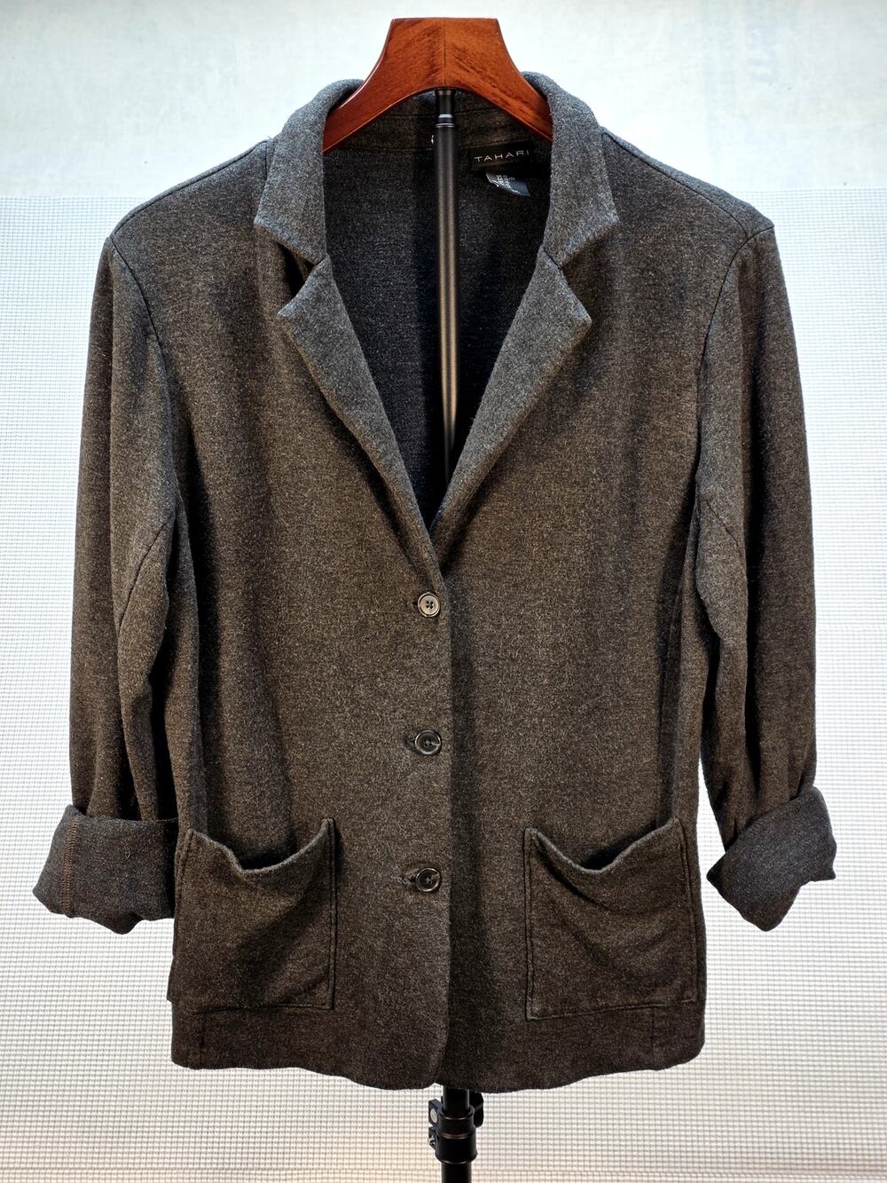 Tahari Charcoal Gray Knit Blazer Jacket Soft Cardigan Pocket XL Cozy Casual